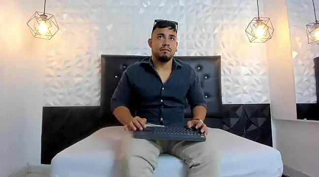 BrianMalonee online show from 24, 2, 2025