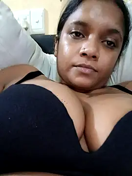 Indianqueen03 online show from 18, 3, 2026