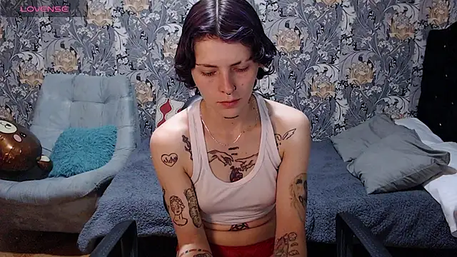 pretty cristal69 online show from 27, 6, 2026