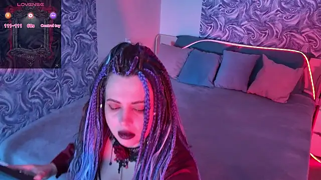 Miss Maya Mils online show from 20, 7, 2026