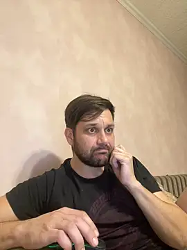 Snapshot of MaeltraJoy chatting on 17, 10, 2025 MaeltraJoy online show from 17, 10, 2025