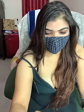 Snapshot of Fantastic_ruby chatting on 10, 3, 2025 Fantastic ruby online show from 10, 3, 2025