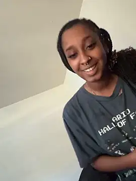 Your Paris online show from 6, 11, 2025