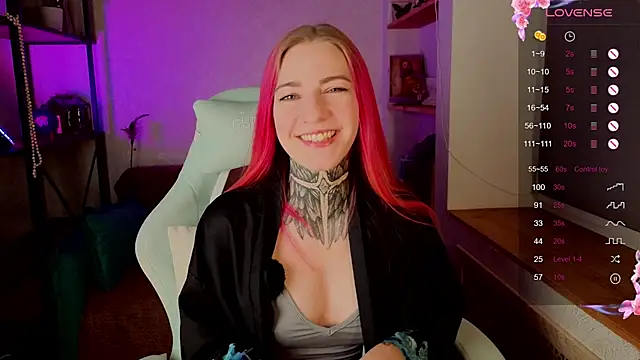 Snapshot of Roxy_____ chatting on 25, 11, 2025 Roxy online show from 25, 11, 2025