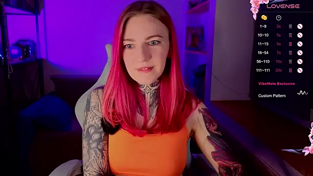 Snapshot of Roxy_____ chatting on 14, 12, 2025 Roxy online show from 14, 12, 2025