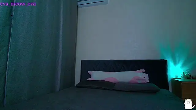 Snapshot of Meow_Eva_Meow chatting on 30, 4, 2026 Meow Eva Meow online show from 30, 4, 2026
