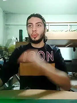 kleineid77 online show from 12, 12, 2024