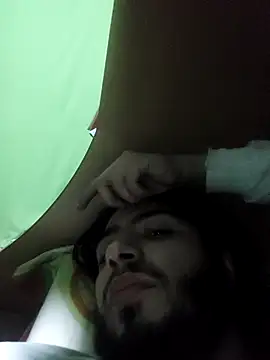 kleineid77 online show from 4, 3, 2026