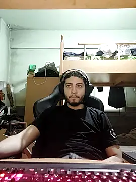 kleineid77 online show from 14, 3, 2026