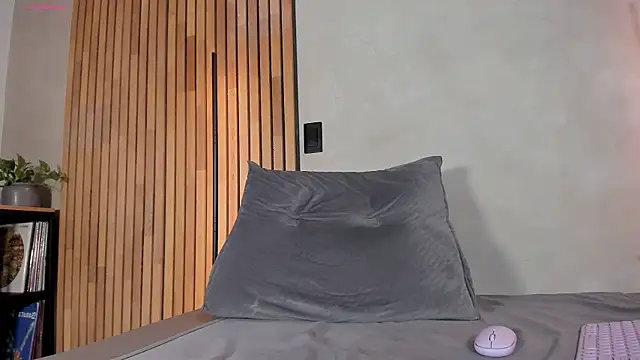 honeyhot69   online show from 11, 1, 2026