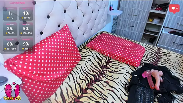 Snapshot of Krystal_Cruz chatting on 11, 2, 2025 Krystal Cruz online show from 11, 2, 2025