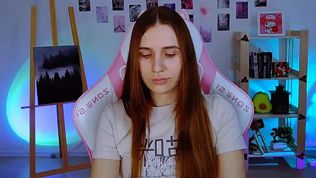 AliceCharmy online show from 8, 1, 2025