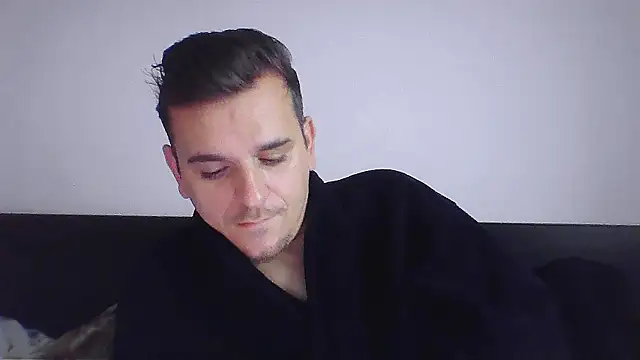 Huge cock22cm online show from 11, 11, 2025