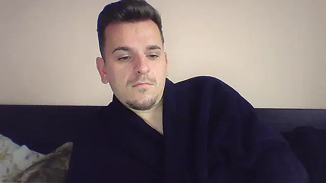 Huge cock22cm online show from 22, 11, 2025