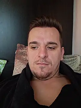 Huge cock22cm online show from 18, 1, 2026