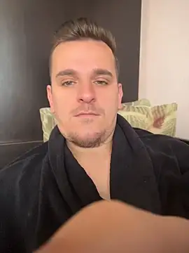 Huge cock22cm online show from 29, 4, 2026