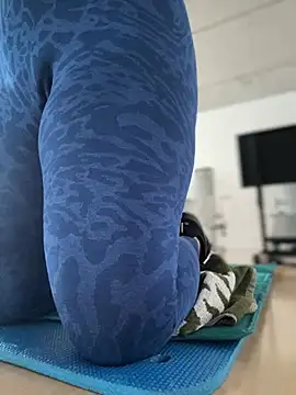 melanny10 online show from 11, 1, 2025