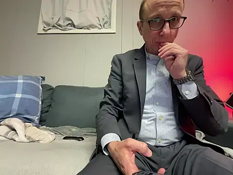 mouser21212 online show from 18, 2, 2025