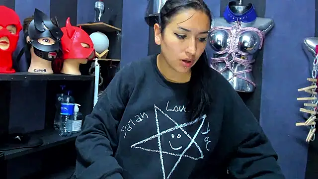 Snapshot of LucyStrike_ chatting on 14, 2, 2025 LucyStrike online show from 14, 2, 2025