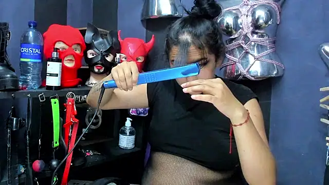 Snapshot of LucyStrike_ chatting on 5, 3, 2025 LucyStrike online show from 5, 3, 2025