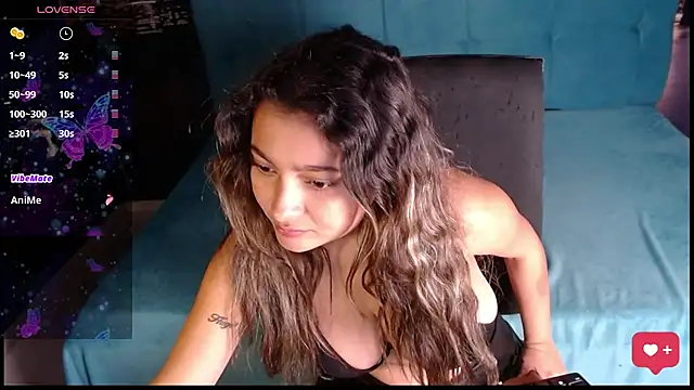 IsabellAndYessi online show from 6, 3, 2025
