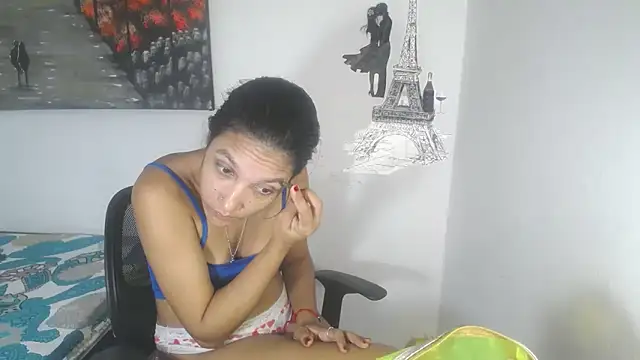 KamileLatinasexy online show from 5, 5, 2026