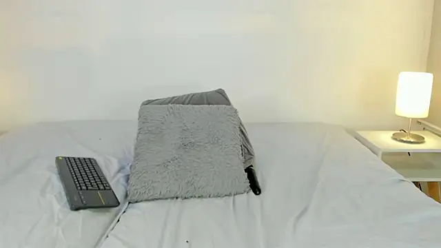 Snapshot of isa_molly chatting on 13, 3, 2025 isa molly online show from 13, 3, 2025