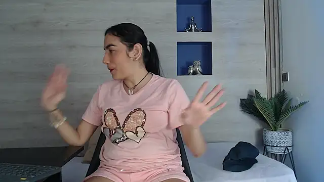 Dakotagloss online show from 7, 8, 2026