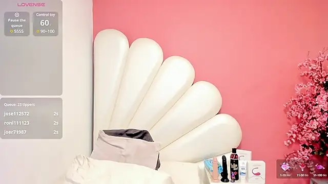 Snapshot of Vicky_Freedom chatting on 17, 12, 2024 Vicky Freedom online show from 17, 12, 2024