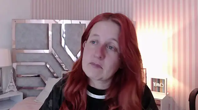 ViioletaMora online show from 10, 3, 2025