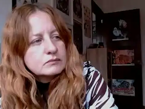 Snapshot of ViioletaMora chatting on 17, 6, 2026 ViioletaMora online show from 17, 6, 2026