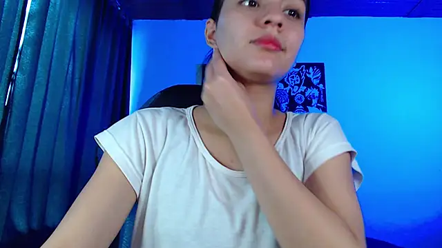 Snapshot of Ariel_Zeo1 chatting on 8, 2, 2025 Ariel Zeo1 online show from 8, 2, 2025