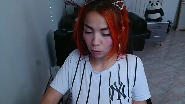 Snapshot of Aylinn_diaz chatting on 8, 7, 2026 Aylinn diaz online show from 8, 7, 2026