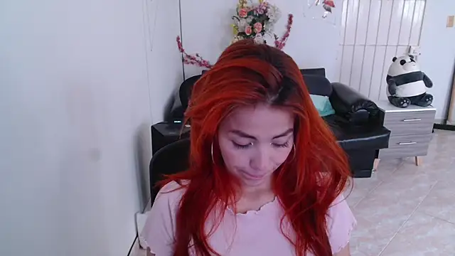 Snapshot of Aylinn_diaz chatting on 16, 7, 2026 Aylinn diaz online show from 16, 7, 2026