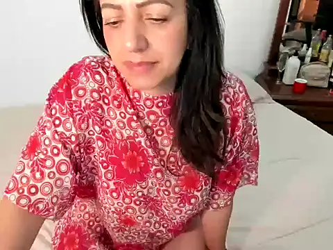 MonicaGarcia  online show from 26, 2, 2026