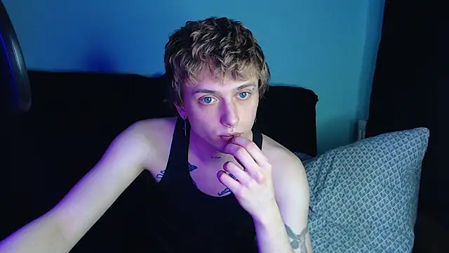 axxxturel online show from 22, 2, 2025