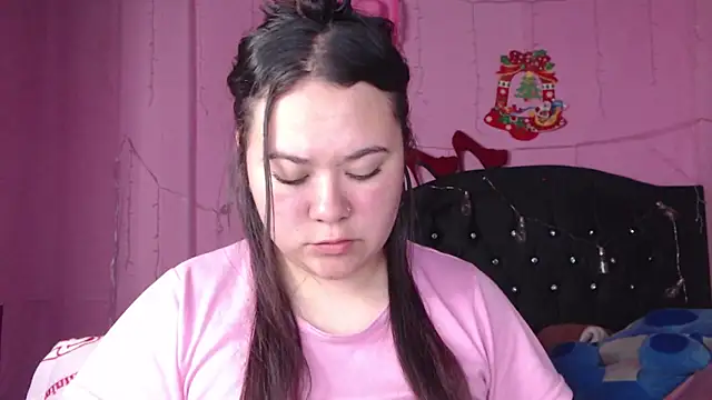 NikkiRous  online show from 5, 3, 2025