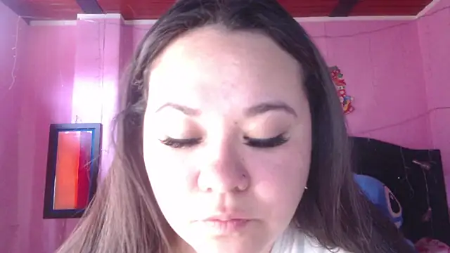 NikkiRous  online show from 8, 9, 2025