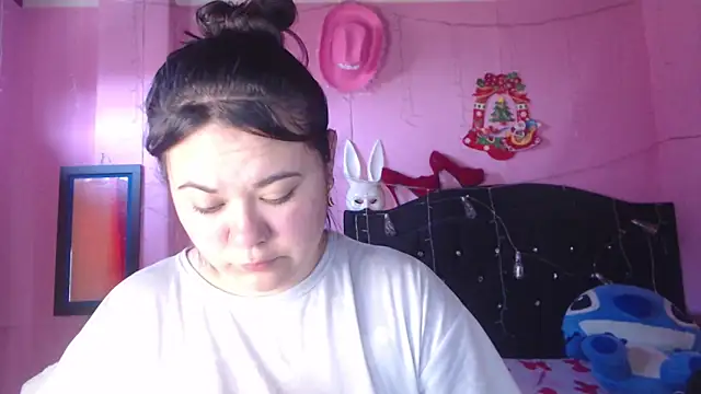 NikkiRous  online show from 16, 9, 2025