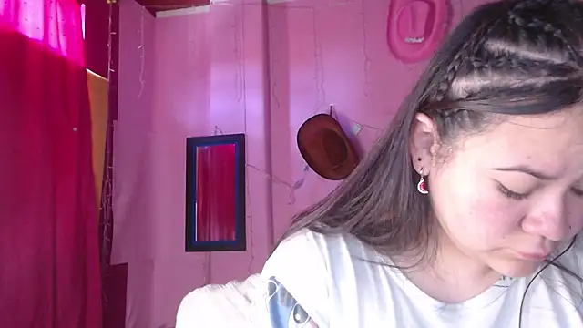 NikkiRous  online show from 21, 9, 2025