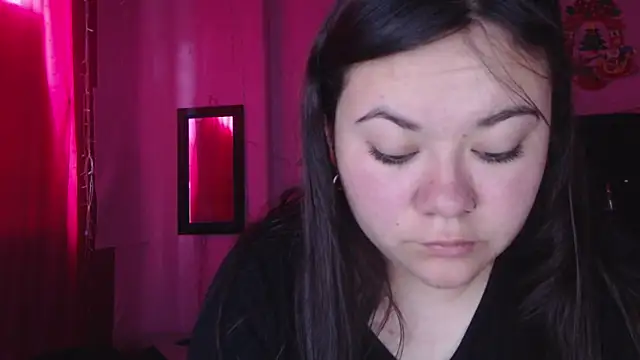 NikkiRous  online show from 2, 10, 2025