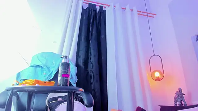 Emily Gil1 online show from 3, 3, 2025