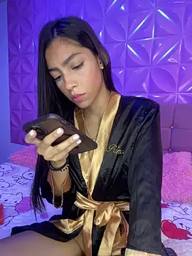 Ema azel online show from 3, 12, 2024