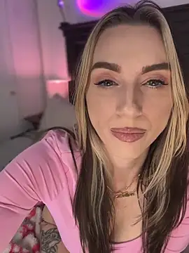 BrattyBae xo online show from 6, 10, 2025