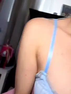 BrattyBae xo online show from 28, 6, 2026