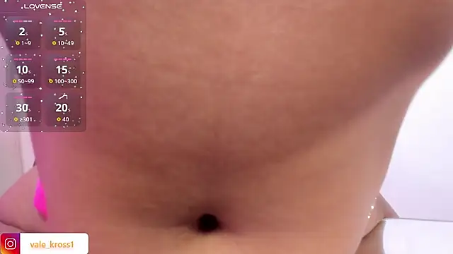 Snapshot of vale_kross chatting on 20, 10, 2025 vale kross online show from 20, 10, 2025