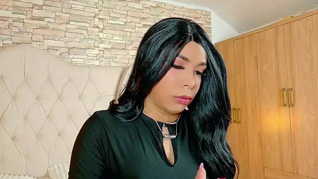 Giorgina Parado online show from 22, 7, 2026