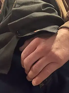 BIGWHITECOCKDOC36 online show from 1, 1, 2025