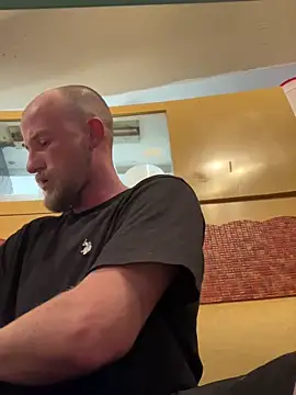 BIGWHITECOCKDOC36 online show from 4, 1, 2025