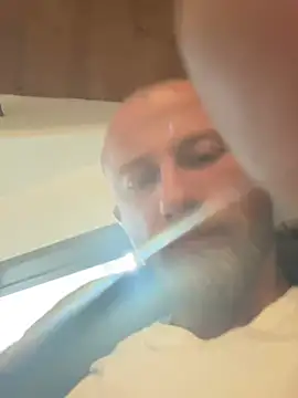 BIGWHITECOCKDOC36 online show from 23, 1, 2025